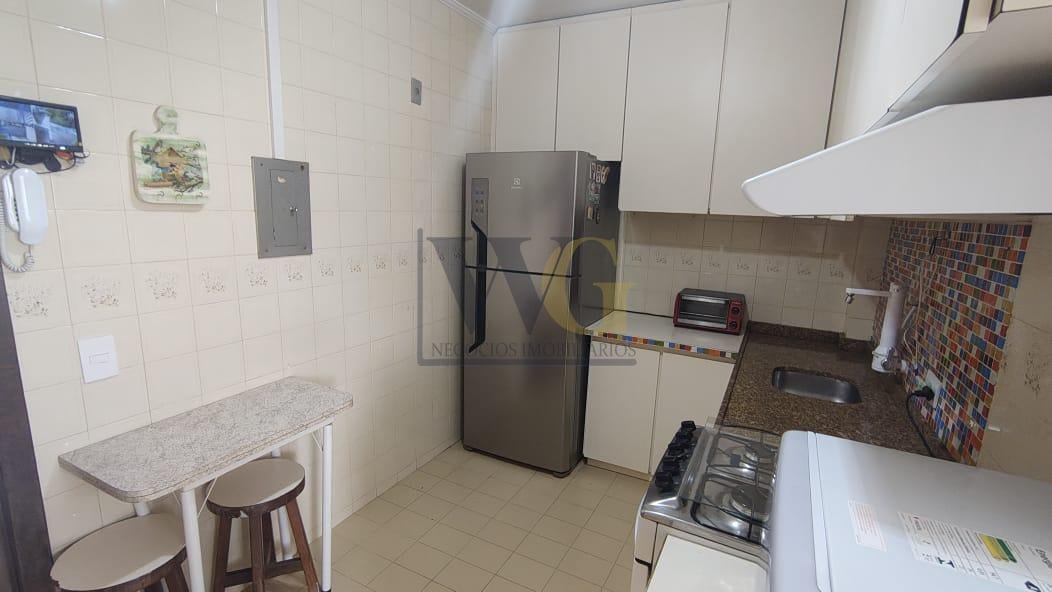 Apartamento Reformado no Água Verde por 489.000,00, 72m , 2 Qu...