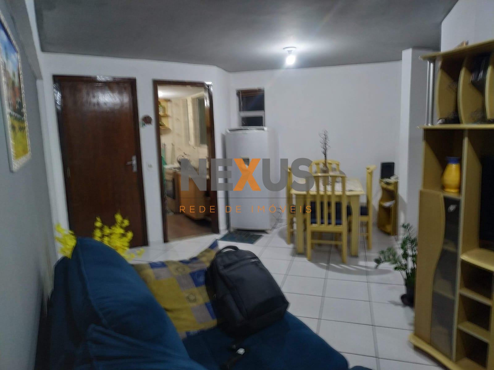 Apartamento no Centro de Curitiba por 270.000 com Sacada e Sol...