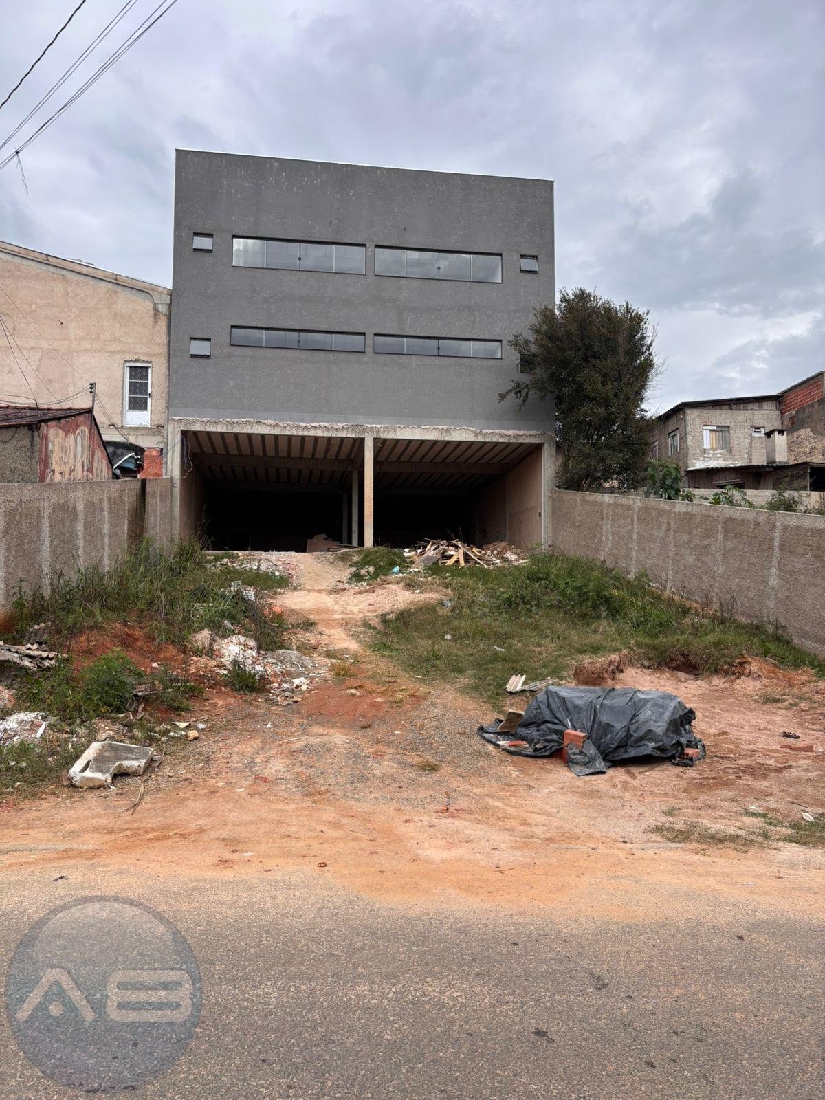 Espa?o ideal para oficina ou dep?sito 210 m  na R. Gr?cia | Al...