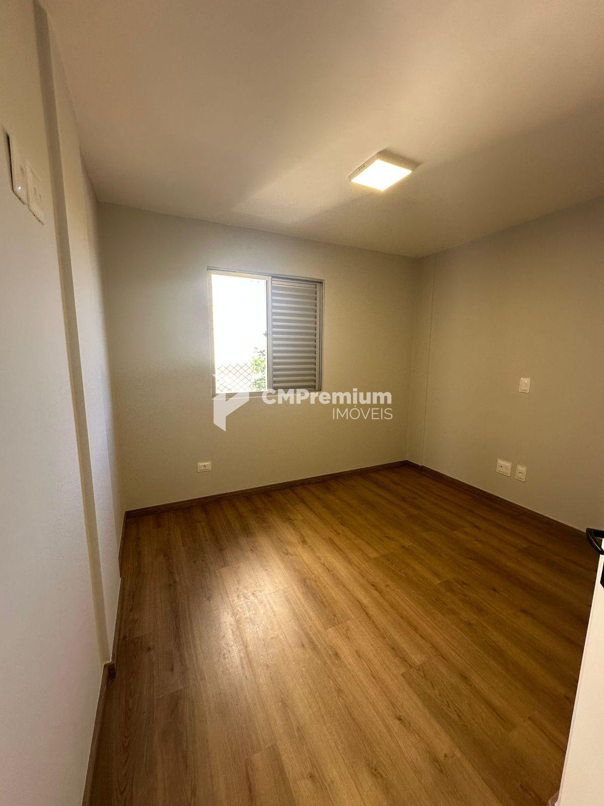Apartamento à venda Próximo ao Lago Igapó na Gleba Palhano