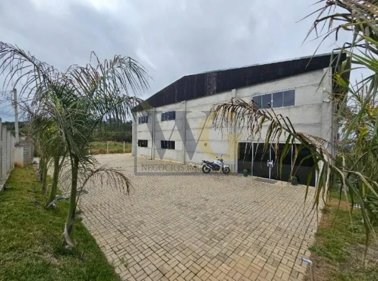 Fábrica de Cosméticos com 815m  por R 2,8 mi  Barracão com pl...