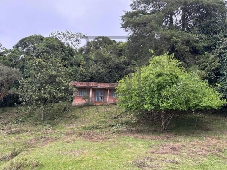 Chácara em Condomínio por R 820 mil  10.384m  em Campina Gran...