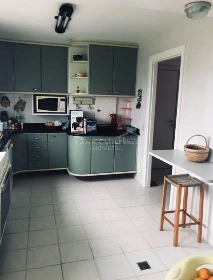 Apartamento Beira-Mar em Matinhos por R 1,25 mi  3 Quartos, M...