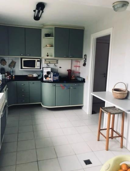 Apartamento Beira-Mar em Matinhos por R 1,25 mi  3 Quartos, M...