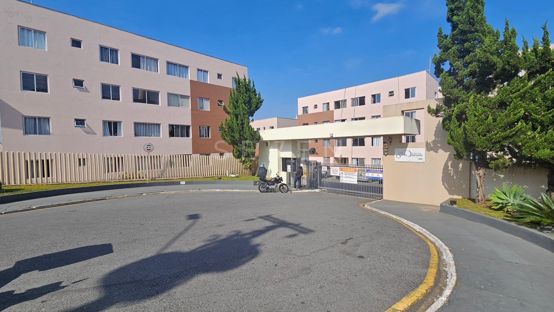 Apartamento térreo, com 59,22m , 03 quartos no Centro de Arauc...