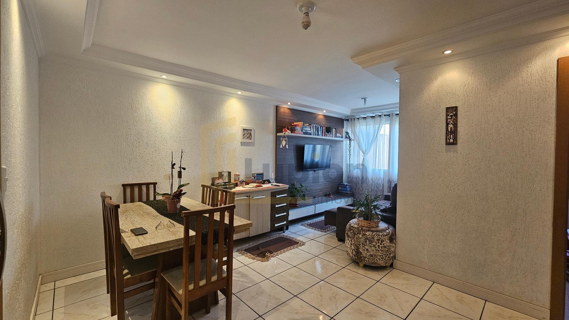 Apartamento térreo, com 59,22m , 03 quartos no Centro de Arauc...