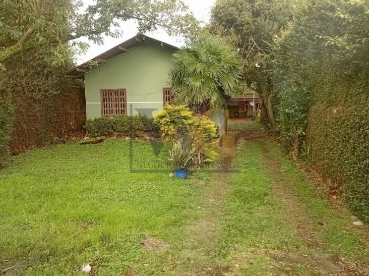 Terreno plano de 370m  com casa de alvenaria no Cajuru, ótimo ...