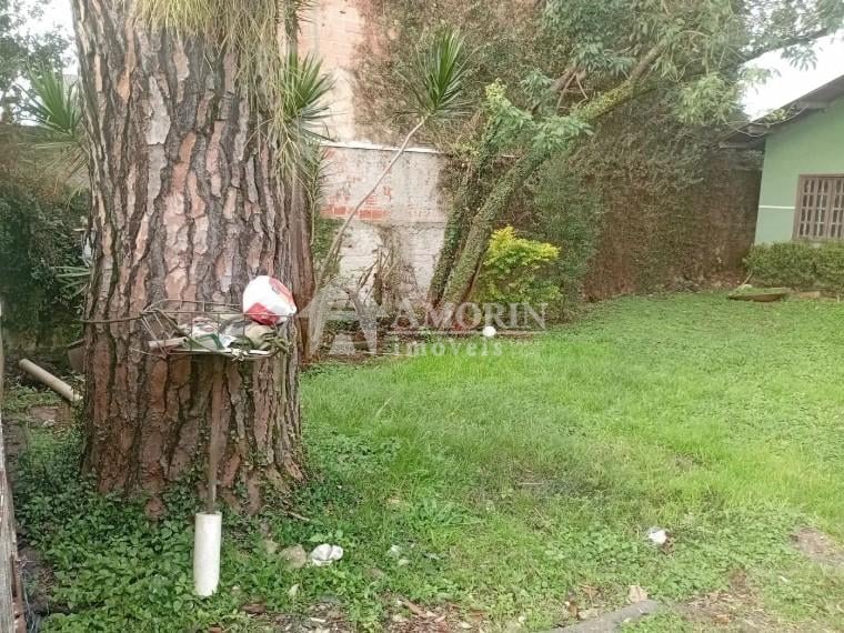 Terreno plano de 370m  com casa de alvenaria no Cajuru, ótimo ...