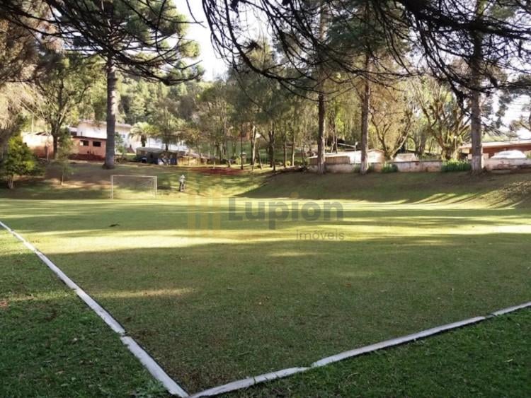 Chácara completa com sobrado, container gourmet e lazer a 25 m...