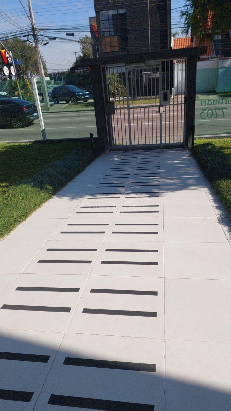 Apartamento com 2 dormitórios à venda,60.00 m , capão raso, CU...
