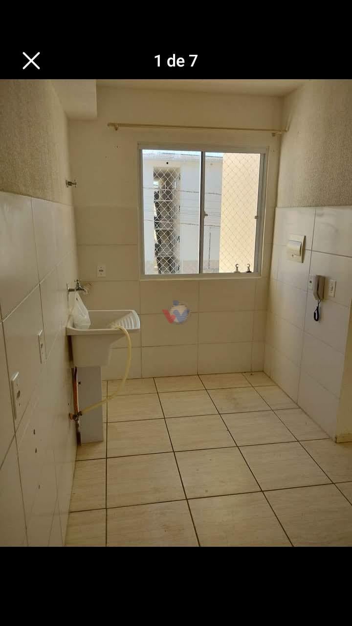 Apartamento por R 115 mil em Campo Largo, com 2 quartos e port...