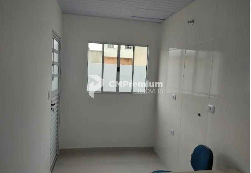 Casa no Cajuru com 2 Quartos e Garagem por R  250.000,00  Val...