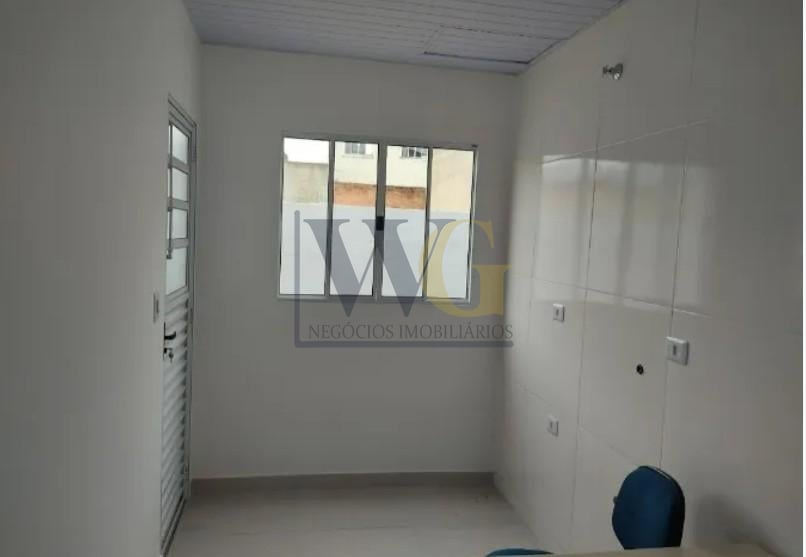 Casa no Cajuru com 2 Quartos e Garagem por R  250.000,00  Val...
