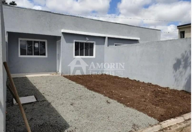 Casa no Cajuru com 2 Quartos e Garagem por R  250.000,00  Val...