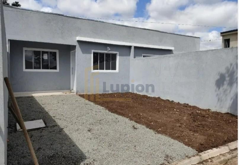 Casa no Cajuru com 2 Quartos e Garagem por R  250.000,00  Val...