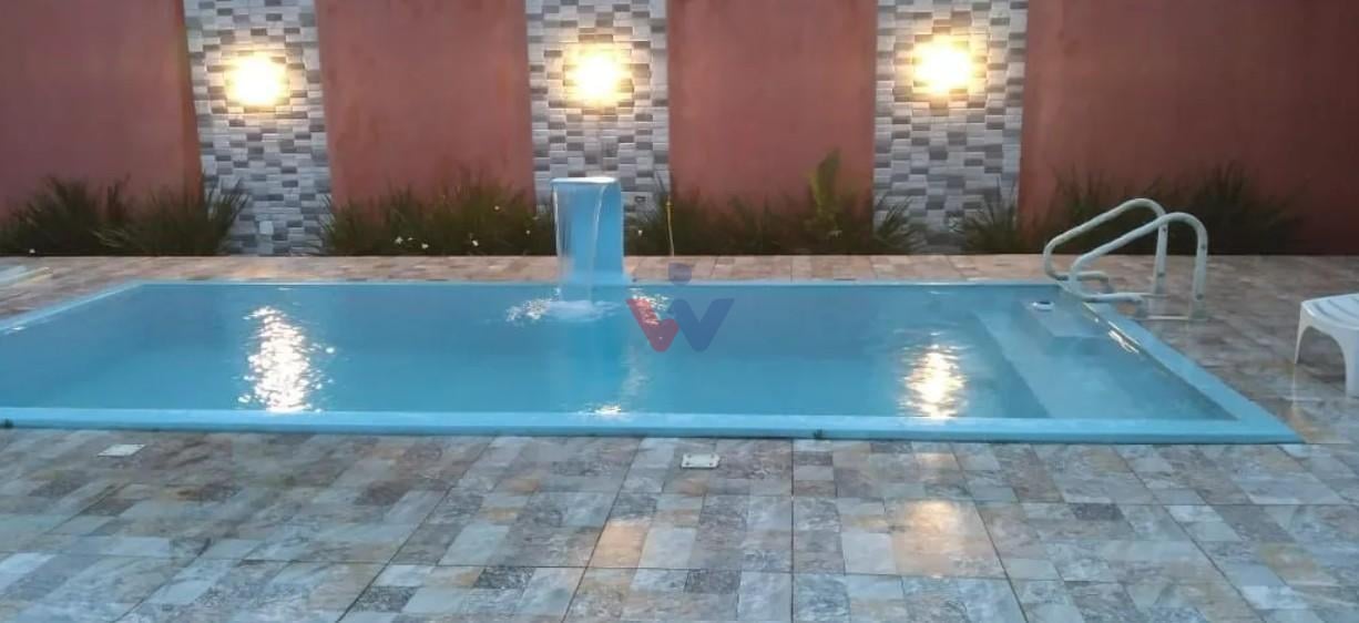 Casa com edícula, piscina e 3 quartos em Guaratuba  700m da p...