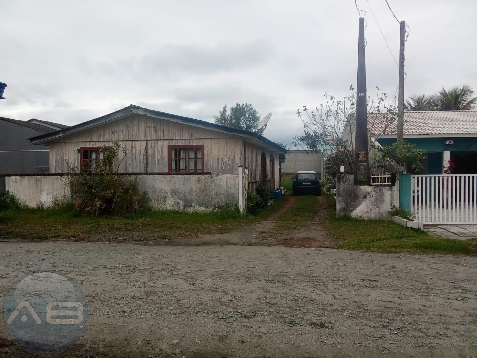 Casa na Praia a 200m do Mar  Terreno Amplo em Localização Pri...