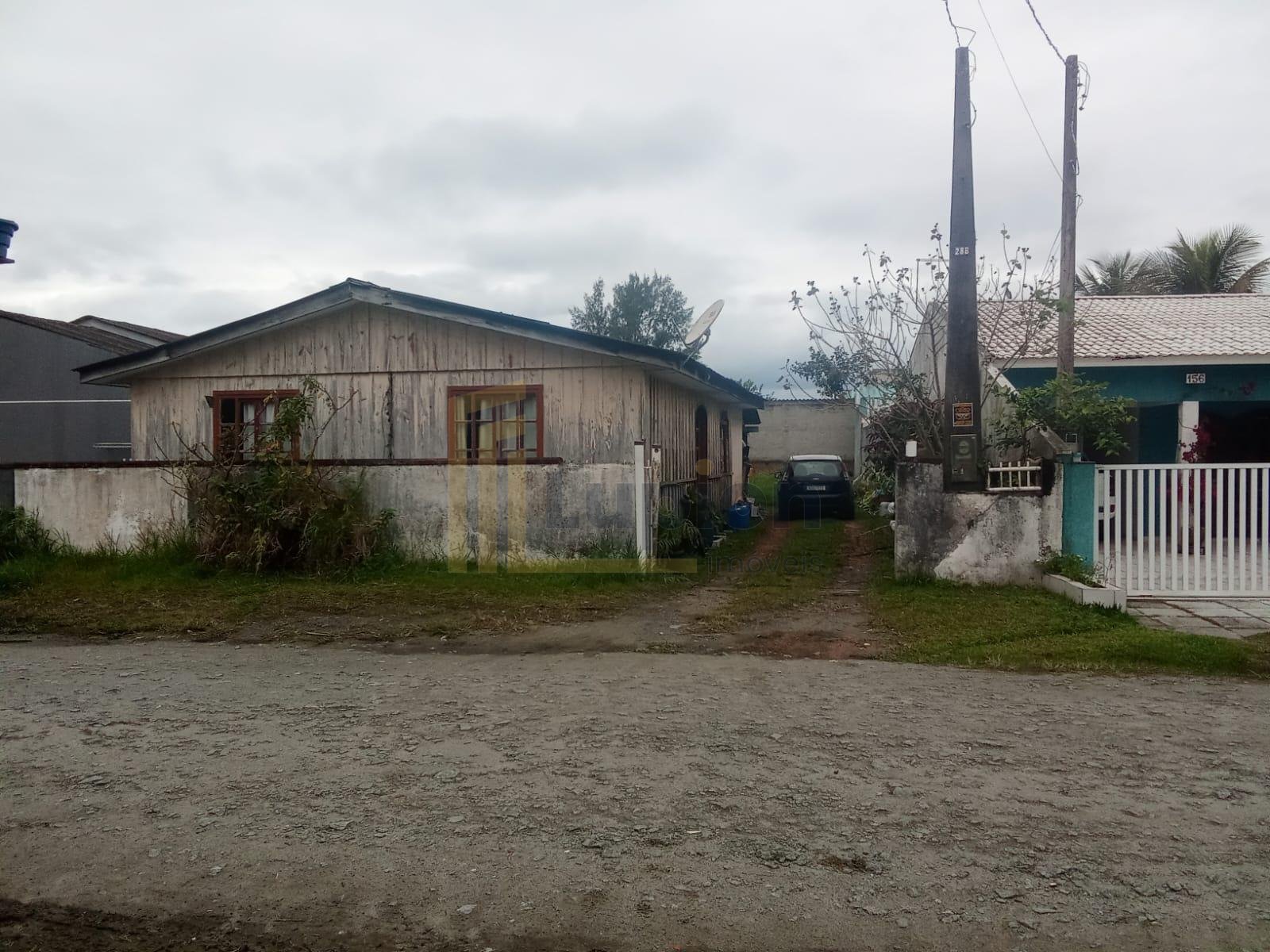 Casa na Praia a 200m do Mar  Terreno Amplo em Localização Pri...