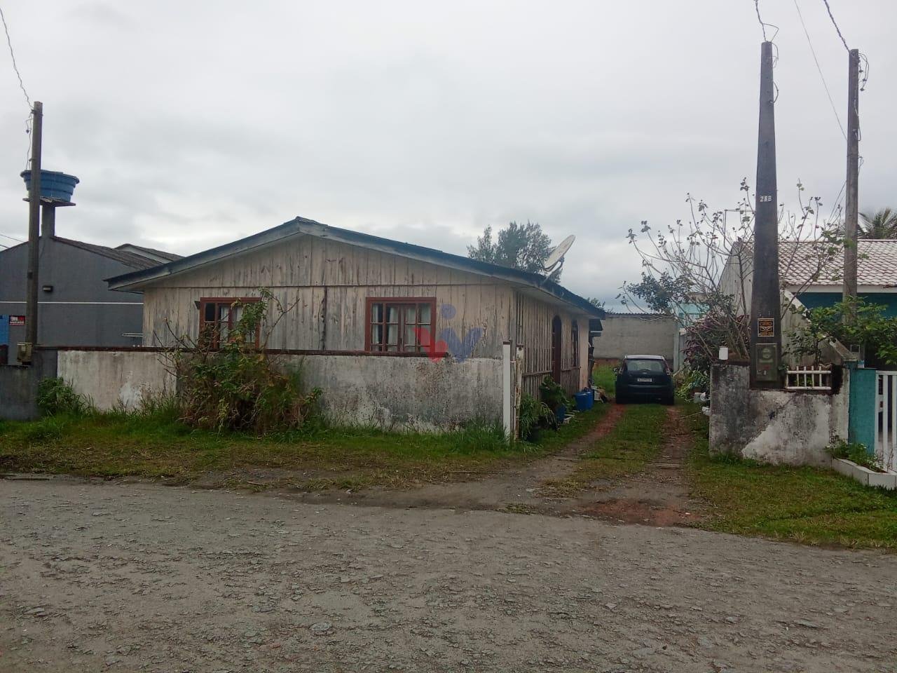 Casa na Praia a 200m do Mar  Terreno Amplo em Localização Pri...