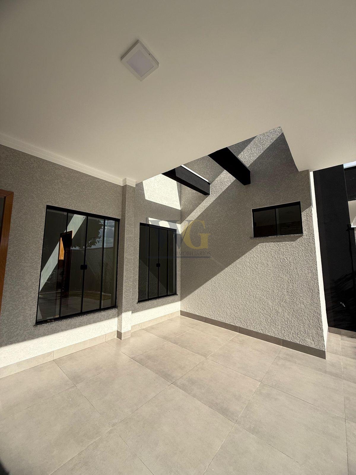 Linda Casa 3 Quartos com Suíte e Área Gourmet no Jardim Itapar...