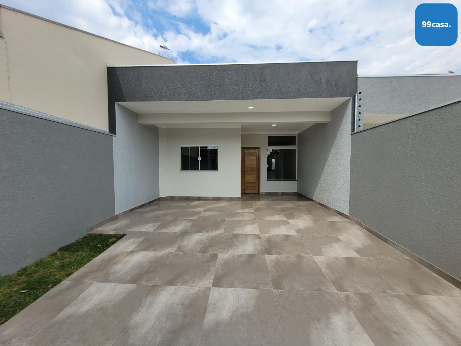 Casa com 3 Quartos, Suíte e Varanda Gourmet no Jardim Novo Oás...