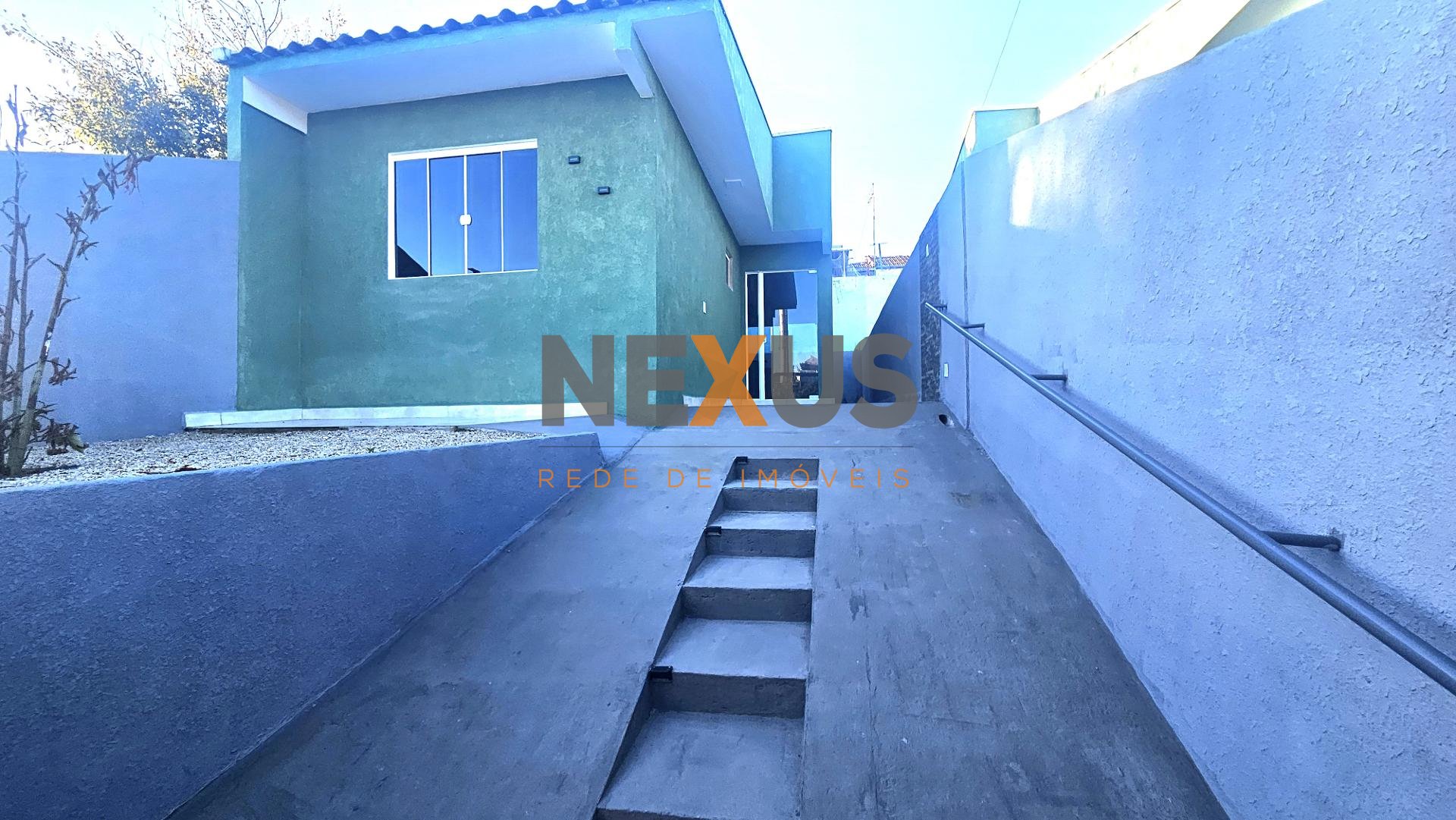 Casa com 2 dormitórios à venda, 43 m  por R  355.000,00 - Igua...