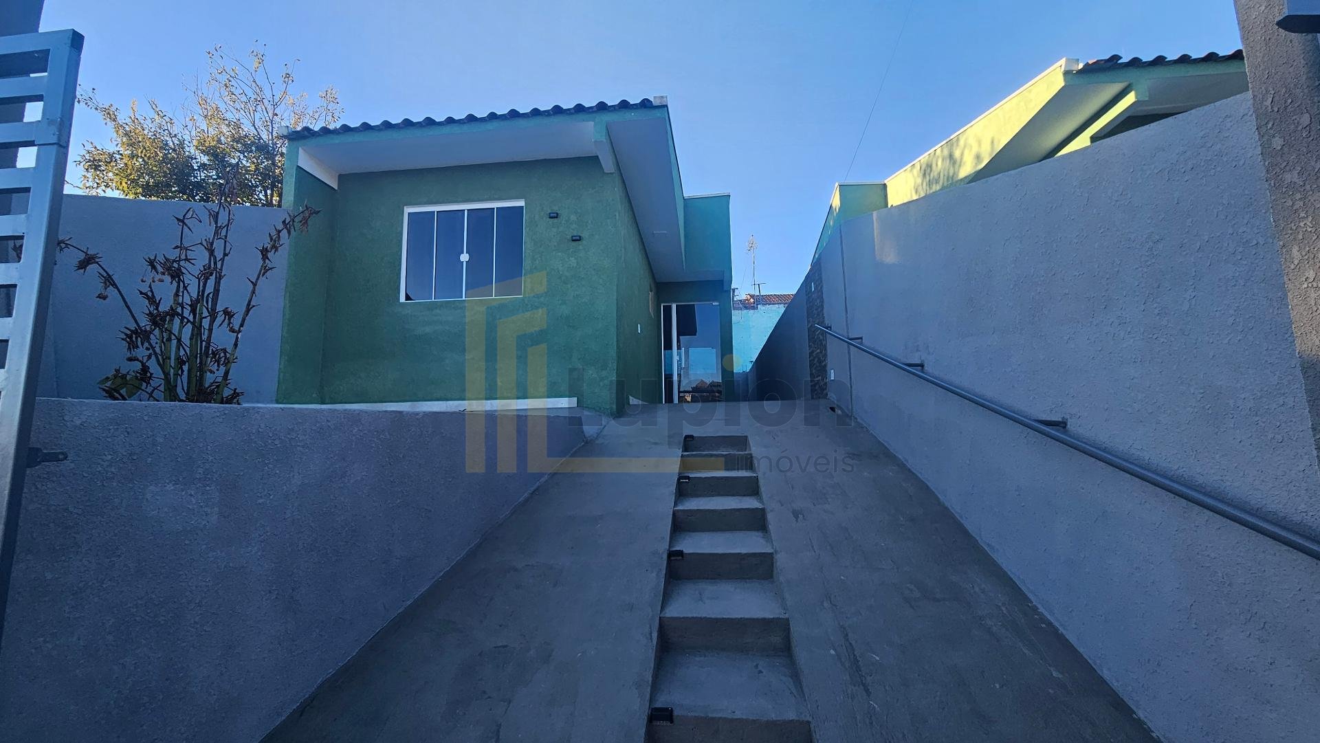 Casa com 2 dormitórios à venda, 43 m  por R  355.000,00 - Igua...