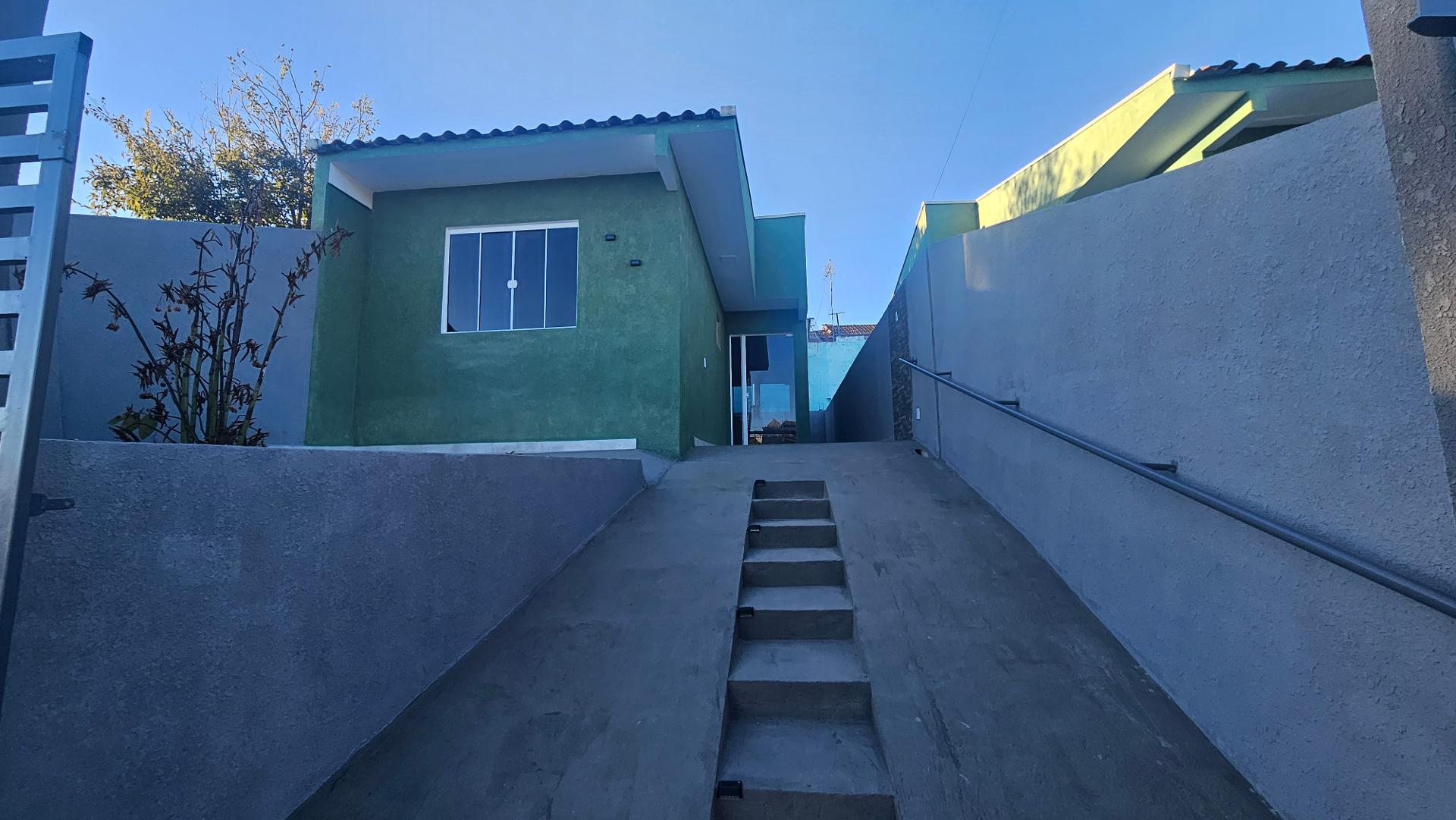 Casa à Venda com 2 Quartos e Potencial de Expansão  Localizaçã...