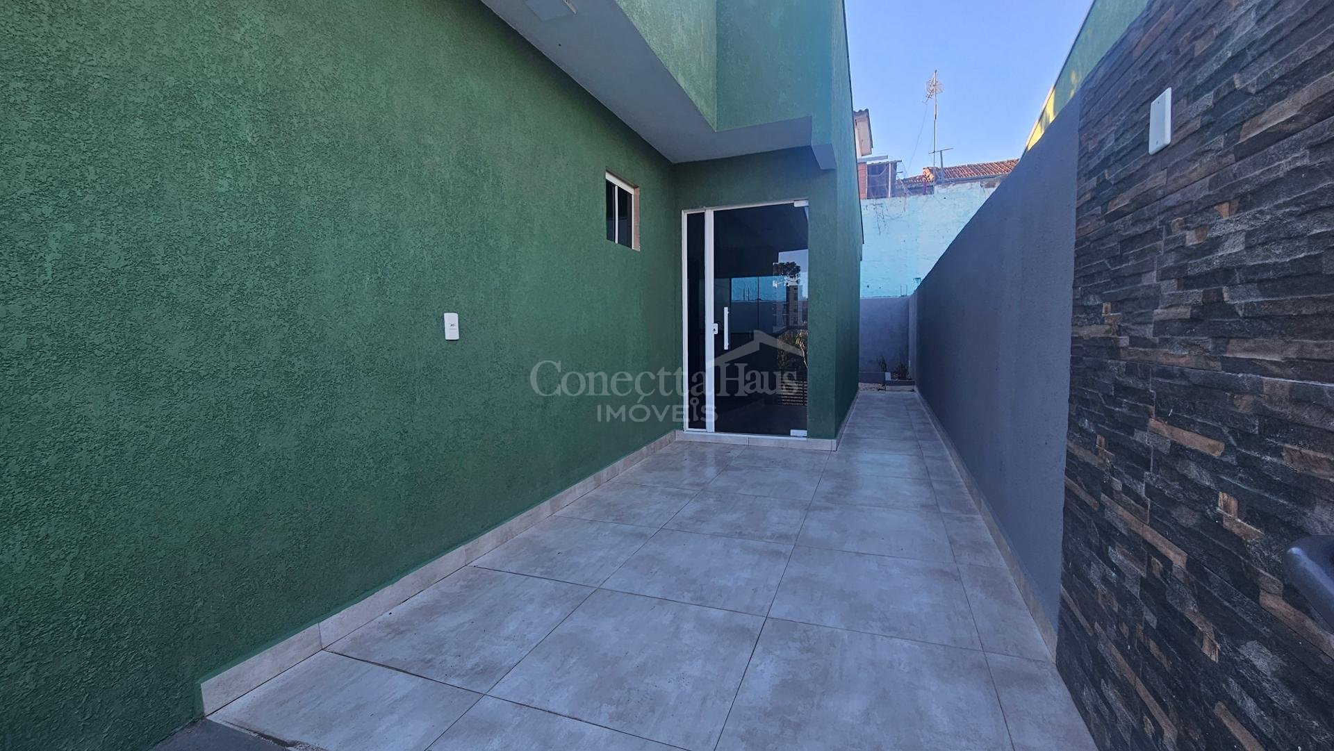 Casa com 2 dormitórios à venda, 43 m  por R  355.000,00 - Igua...