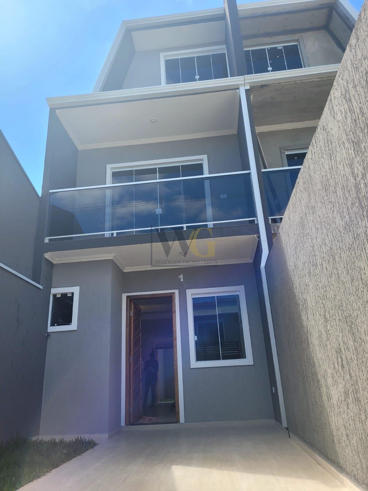 Triplex com 4 Quartos à Venda no Umbará  Valor Promocional R ...