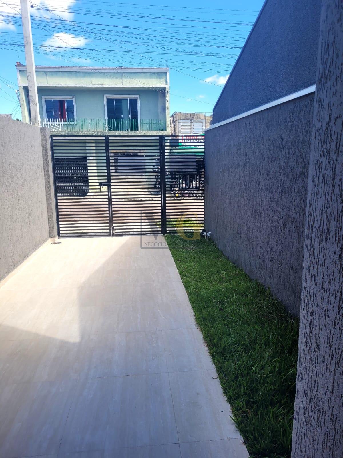 Triplex com 4 Quartos à Venda no Umbará  Valor Promocional R ...