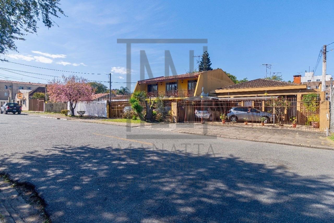 Casa ampla 6 quartos no Prado Velho, Próxima à PUC, ideal para...
