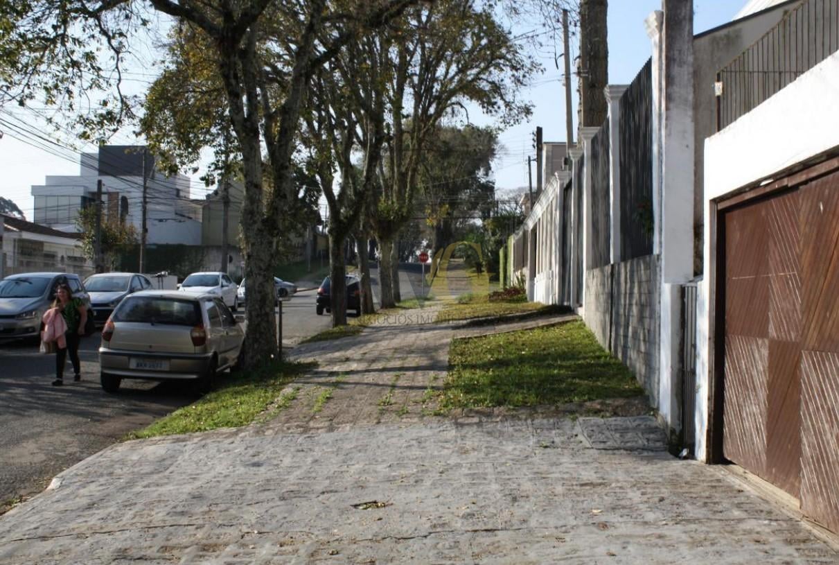 Excelente casa a venda  com 330m  no Alto da XV, Localização p...