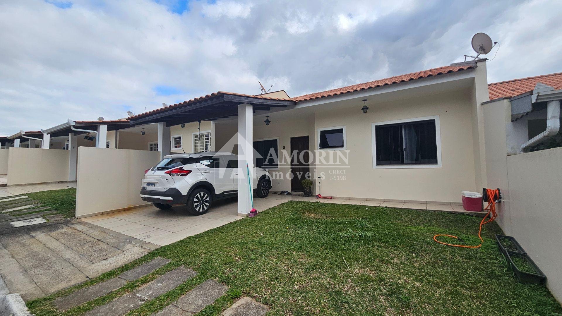 Casa com 81m , 03 quartos, bairro Estação, Araucária-PR