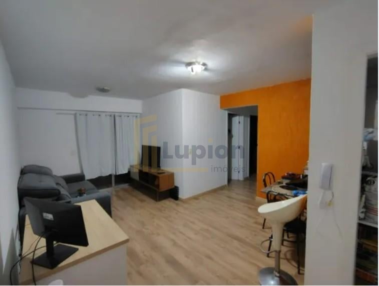 Apartamento 3 Quartos com Suíte e Sacada no Bairro Alto, Curitiba