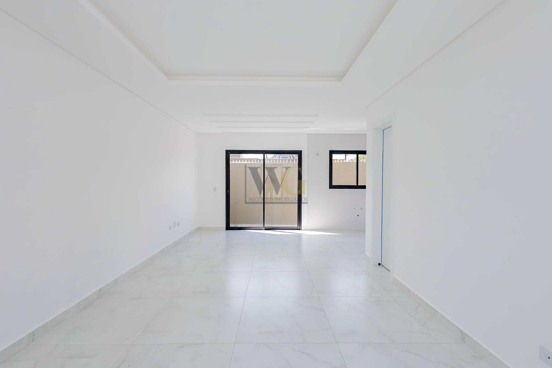 Sobrado de Alto Padrão com 3 Quartos, Suíte e Conforto Exclusivo