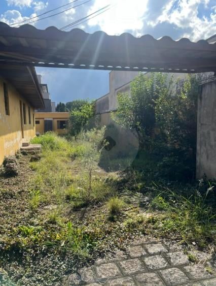 Terreno 490m  à Venda no Jardim das Américas com Casa e Edícula