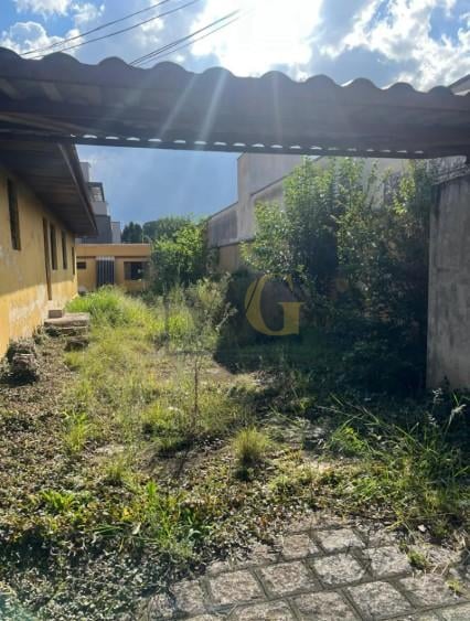 Terreno 490m  à Venda no Jardim das Américas com Casa e Edícula