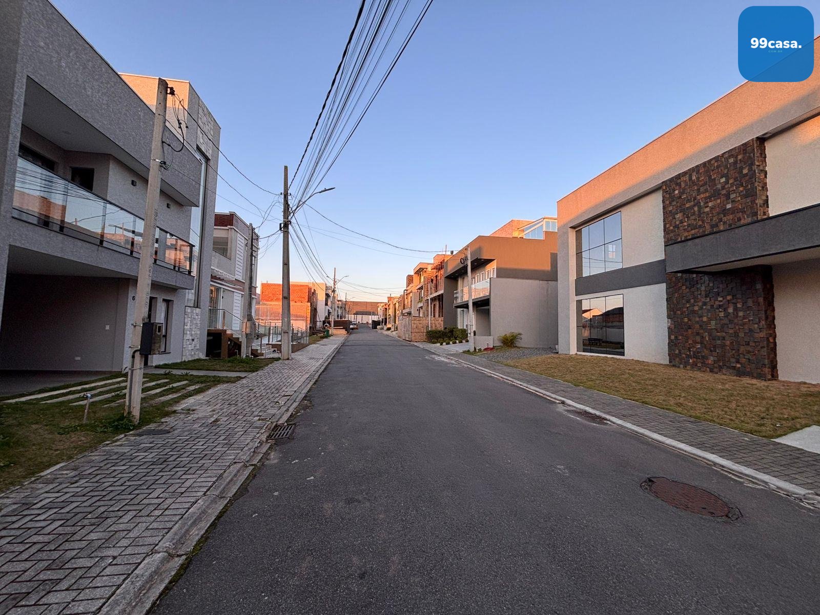 Construa já  terreno em Curitiba com projeto aprovado e condom...