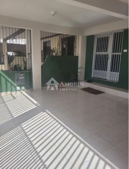Sobrado 3 Quartos à Venda no Pinheirinho  Conforto, Garagem e ...
