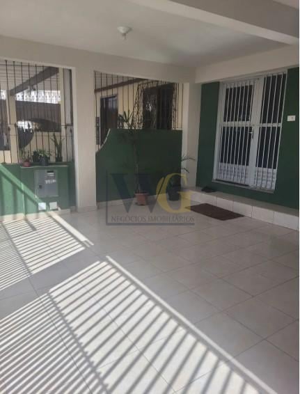 Sobrado 3 Quartos à Venda no Pinheirinho  Conforto, Garagem e ...
