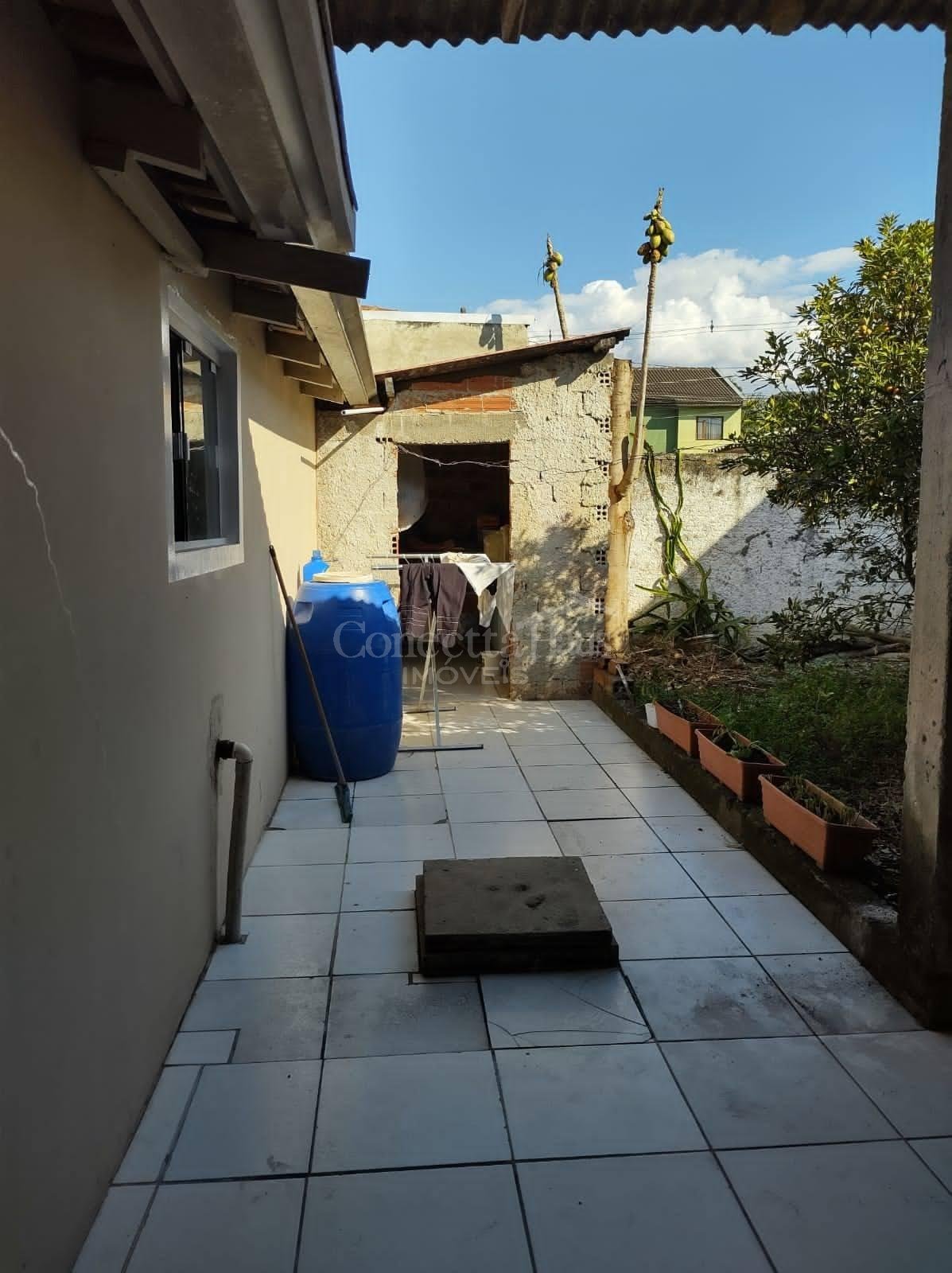 Oportunidade  Casa com Sobrado Grande no Capão Raso  Ideal par...