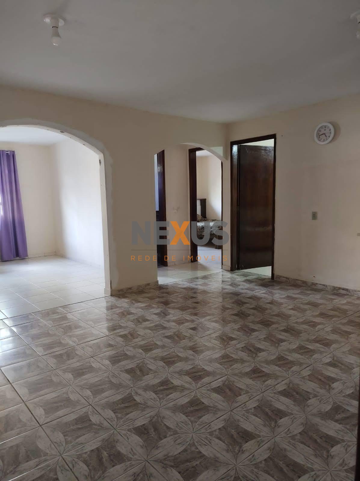 Oportunidade  Casa com Sobrado Grande no Capão Raso  Ideal par...