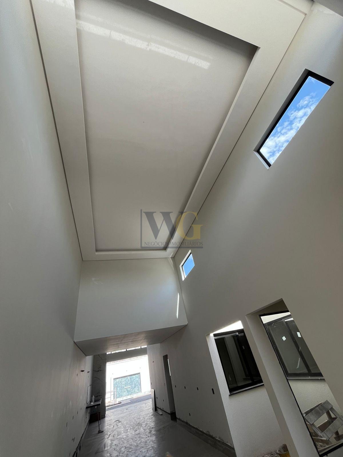 Luxuosa Casa de 3 Suítes com Piscina e Área Gourmet  Conforto ...