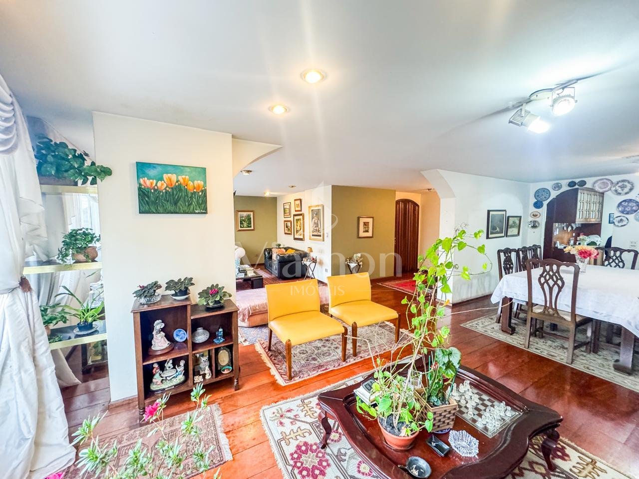 Apartamento de Alto Padrão no Água Verde, 262 m  de  Sofistica...