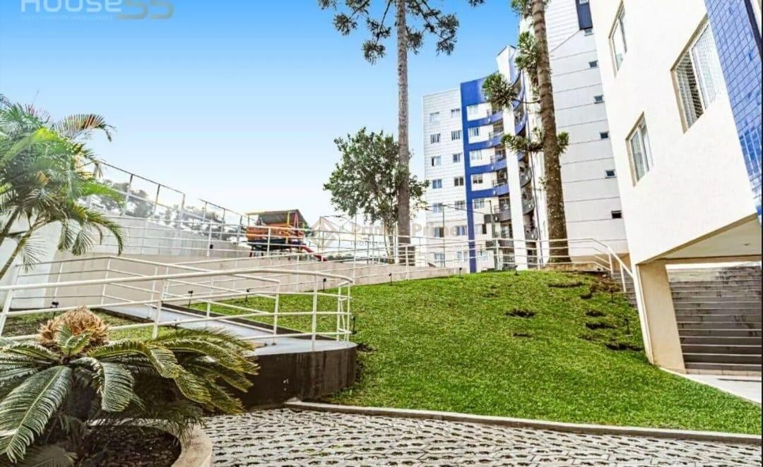 Apartamento ensolarado no Cap?o Raso  3 quartos com su?te, sac...