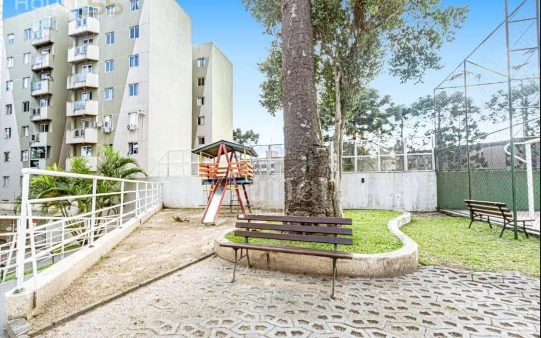 Apartamento ensolarado no Capão Raso  3 quartos com suíte, sac...