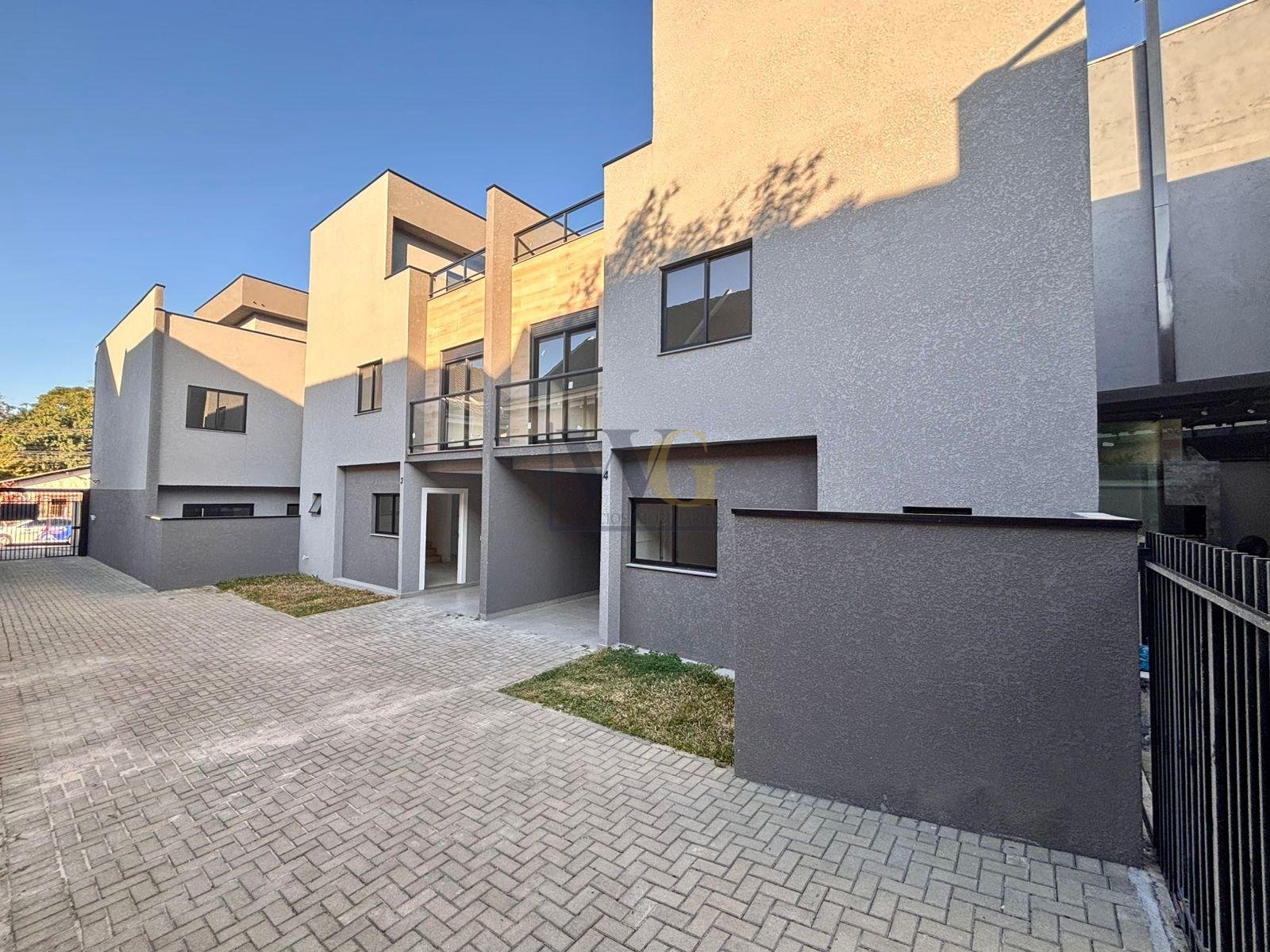 Sobrados Exclusivos em Condomínio Fechado no Uberaba  Conforto...