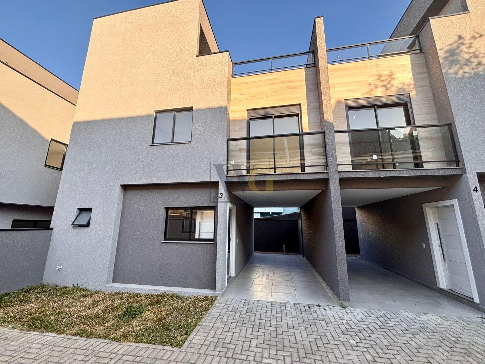 Sobrados Exclusivos em Condomínio Fechado no Uberaba  Conforto...