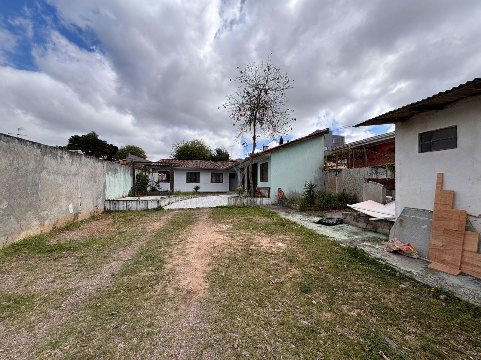 Terreno com 3 dormitórios à venda,420.00 m , capão raso, CURIT...